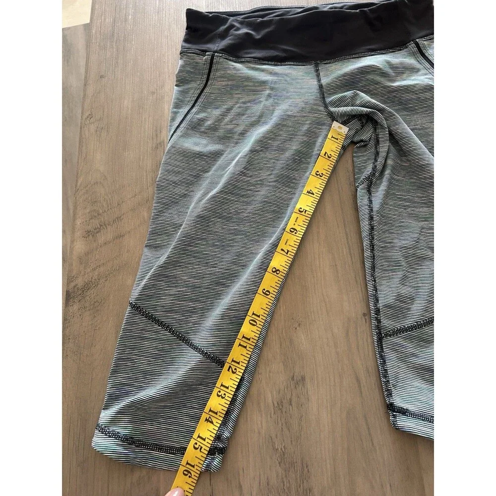 Lululemon Run Crop Cycling Leggings 16” SIZE 6 Green Space Dye